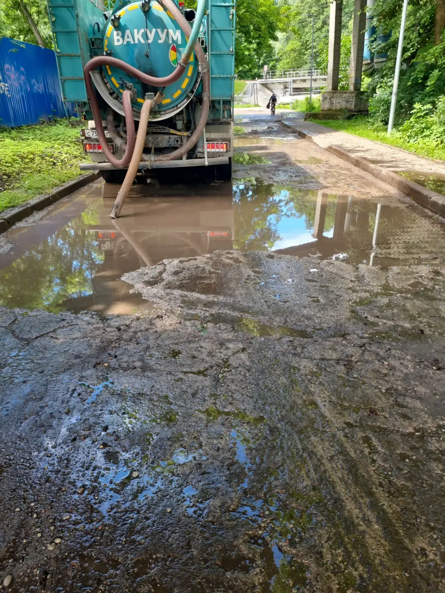 📸Фотоотчёт о выполненных работах за сегодняшний день:

🚜Уборка дорог и тротуаров - на линии подмет
