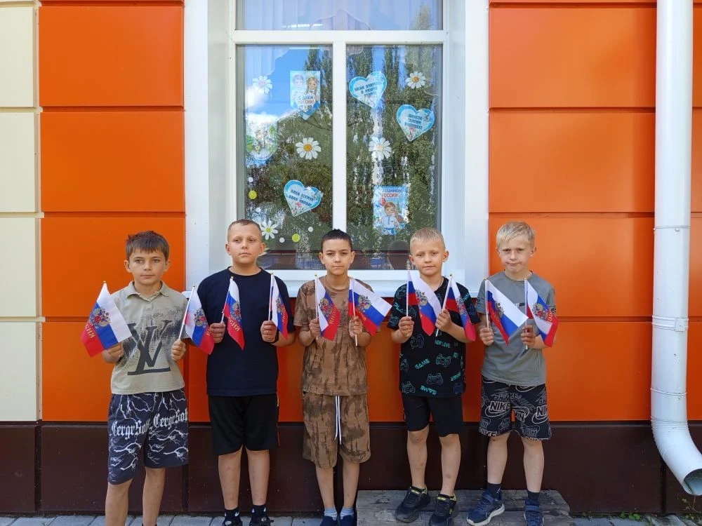 🇷🇺 С 5 по 12 июня в нашем пришкольном лагере «Улыбка» проходит цикл мероприятий в рам...