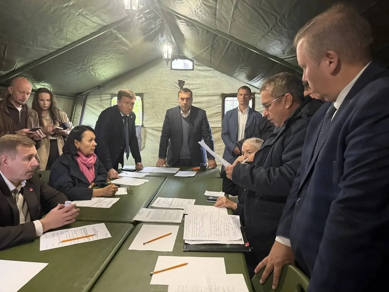 📸 Фото из оперштаба: власти Перми создали комиссию по чрезвычайным ситуациям для ликви...