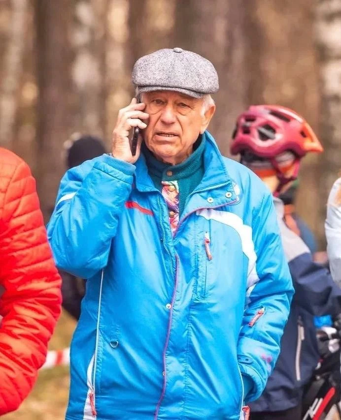 🥳 Сегодня свой 79-й день рождения отмечает Анатолий Николаевич Воробьёв — заслуженный тренер России