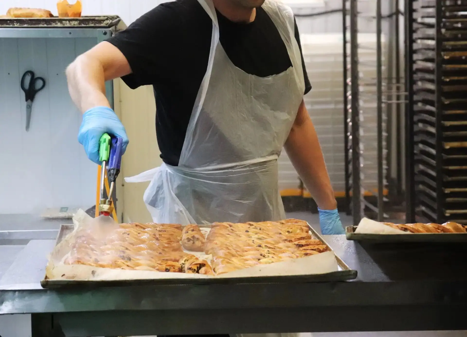🥖Запах свежего хлеба, жар печи на контрасте холодного цеха — сегодня абитуриенты и родители Колледж