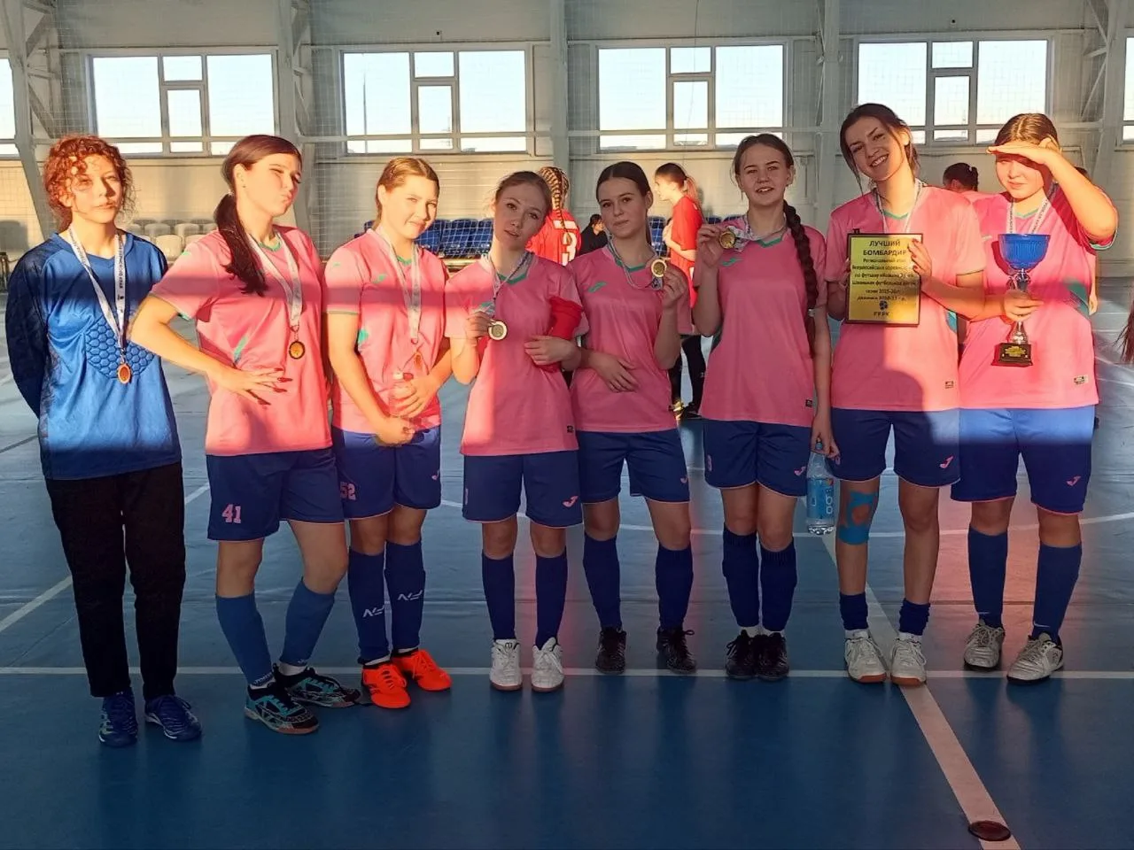 ПОБЕДЫ НАШИХ ФУТБОЛИСТОК 🏆   🖍️Сегодня, 22 января, во Фролах завершился краевой этап Всероссийского 