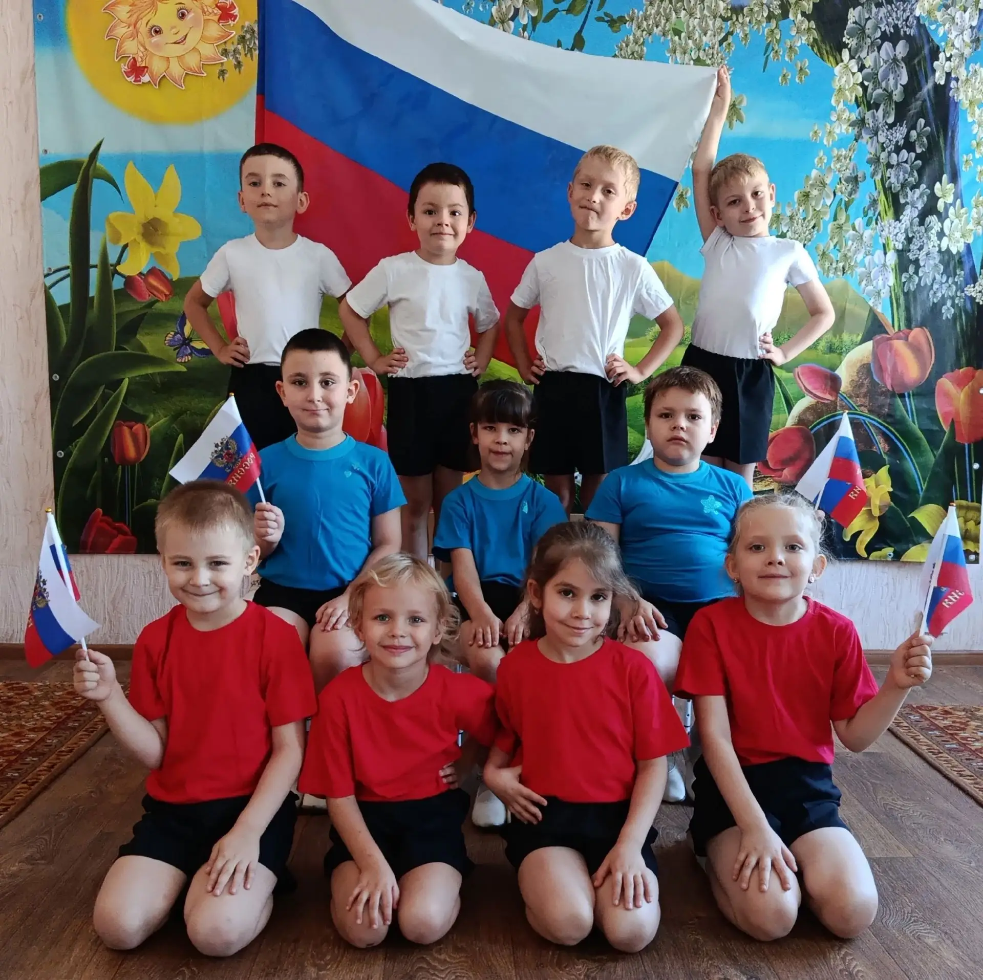 🇷🇺 Воспитываем маленьких патриотов с самых ранних лет! Гордимся нашей страной и нашим...