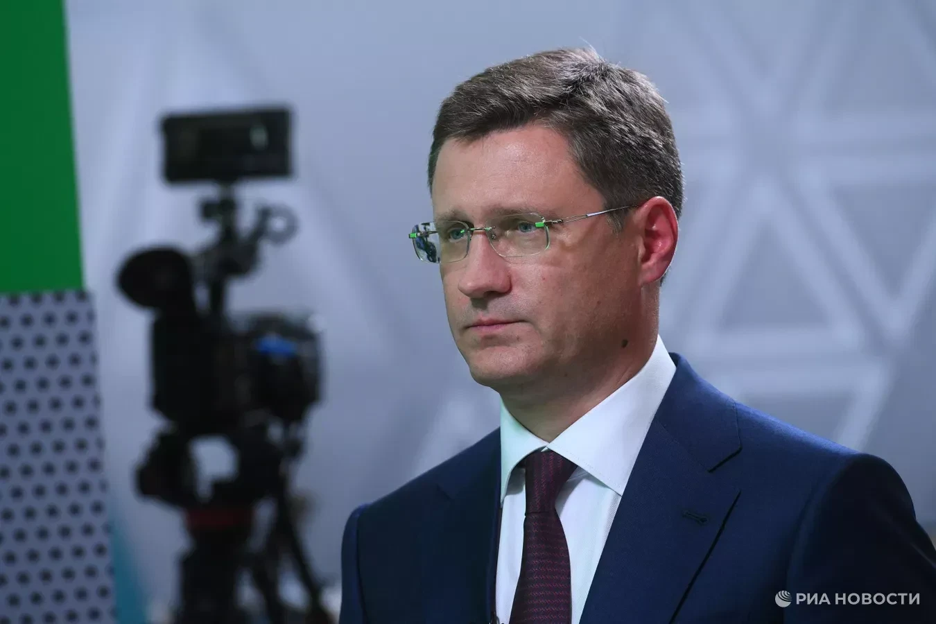 Россия и Китай развивают совместный проект по добыче и сжижению газа в Арктике, рассказ...