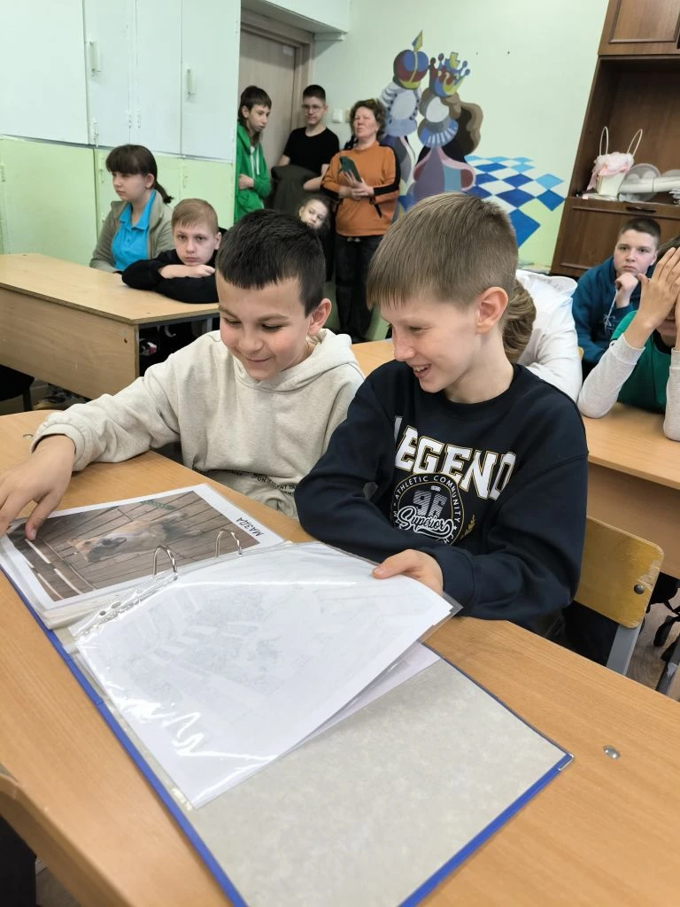🐾 Доброта без границ: встреча с «Островком надежды»  Вчера у учеников 5а и 7г был необычный день — к