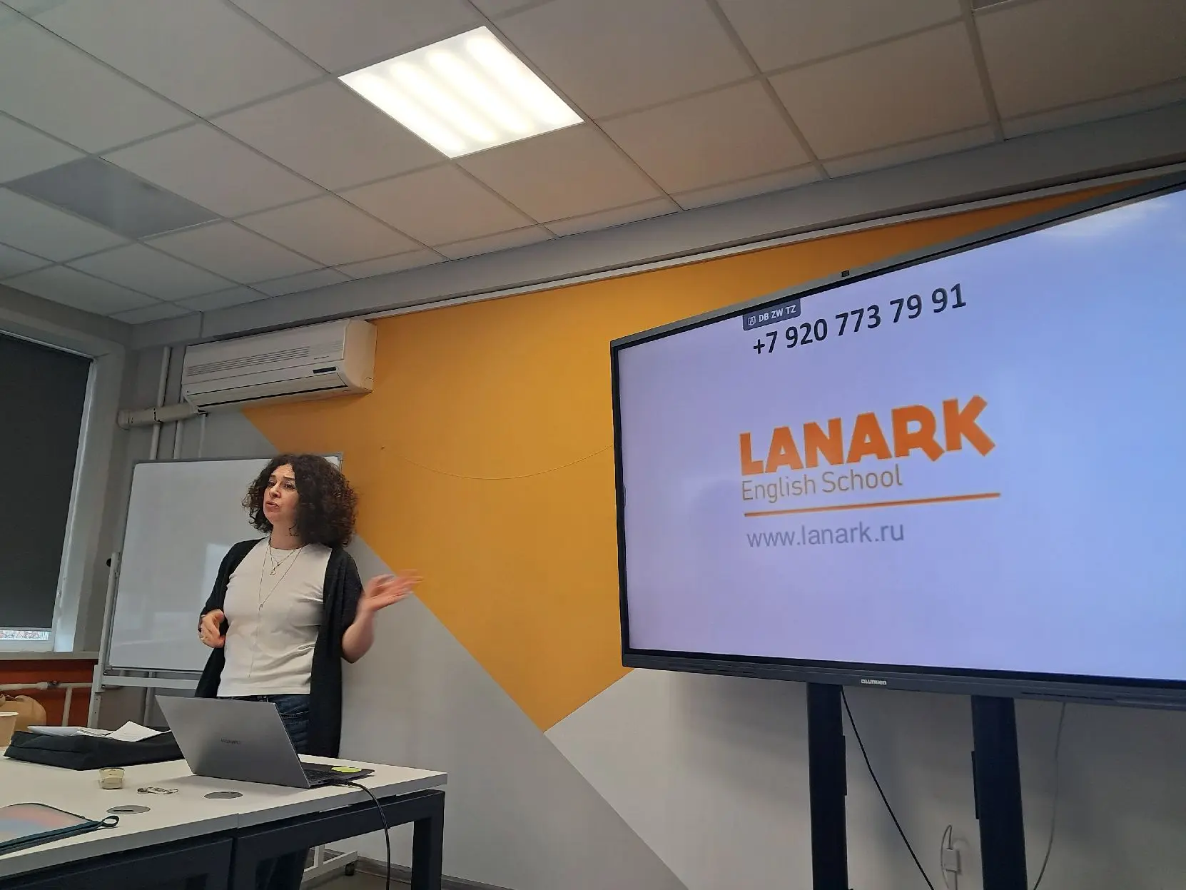 «ЛэнАрк» в гостях у ФИЯ💫

27 марта на факультете иностранных языков в рамках мероприятий по содейст