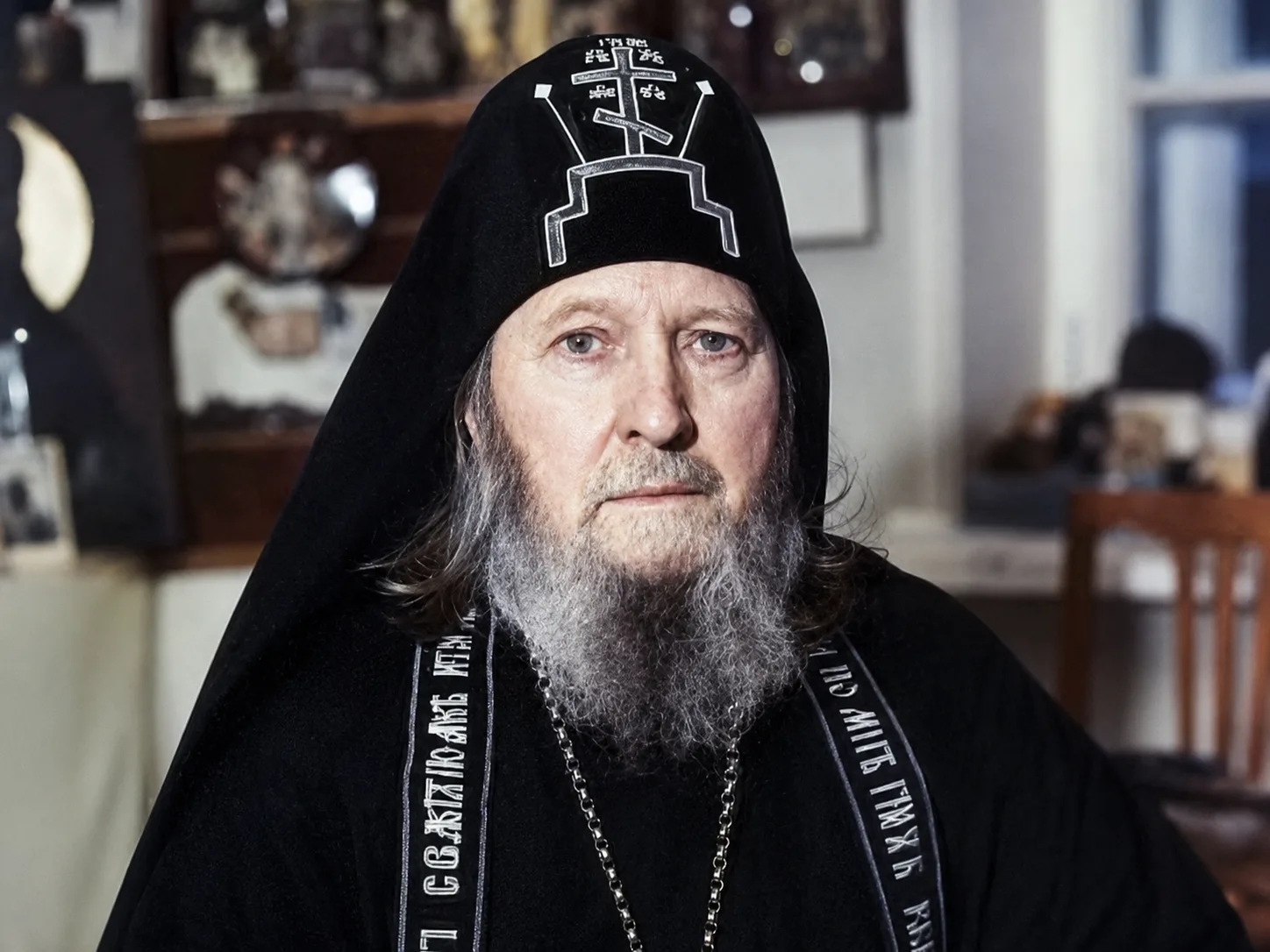 Мать в гневе прокляла родного сына, и он почувствовал, как ему в рот вползает чёрная змея. Это не вы