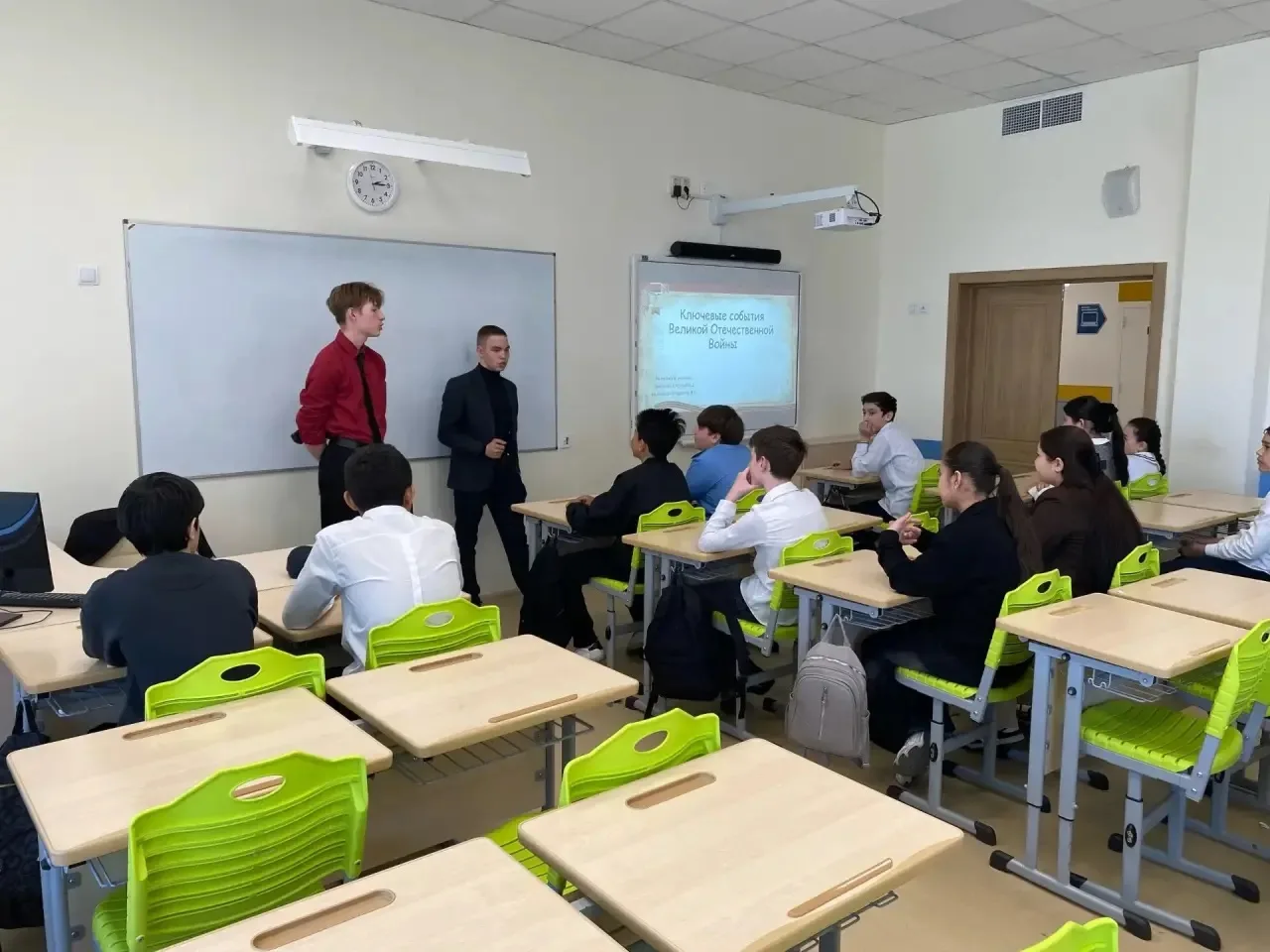 В МОБУ "СОШ "Янинский ЦО" прошел особенно значимый информационный урок, который погрузил учеников 6-
