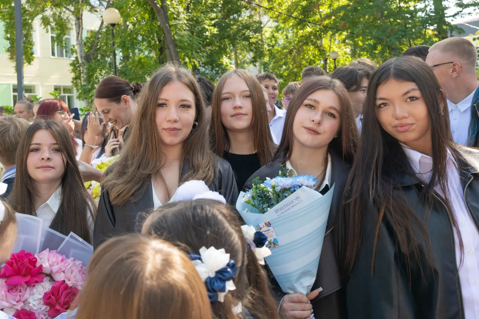 С днем знаний, всех причастных!!! 🎉🎉🎈🎈💐💐💐