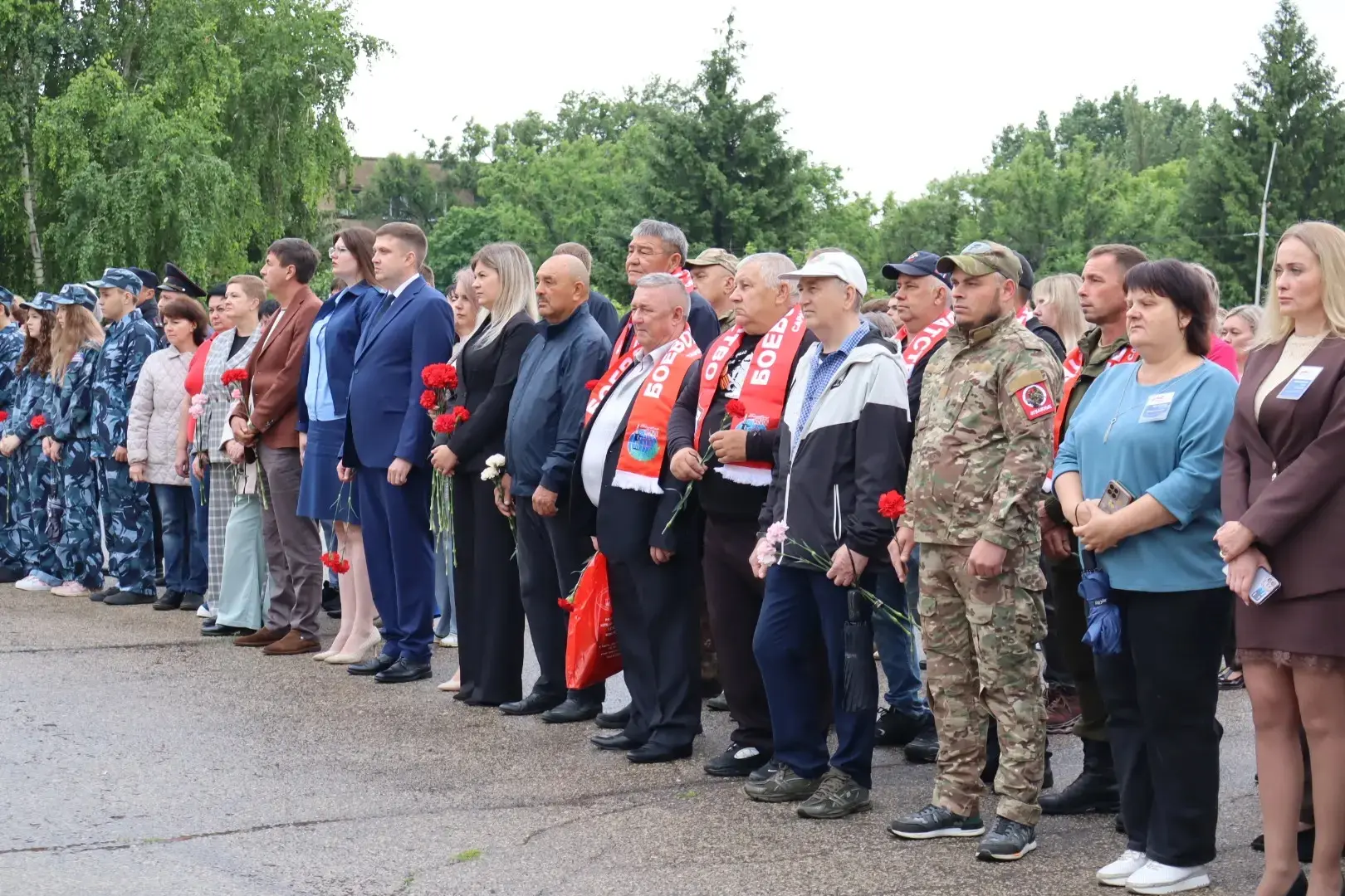 Сегодня, в День памяти и скорби, на центральной площади города, у мемориала «Вам, ушедшим в бессмерт