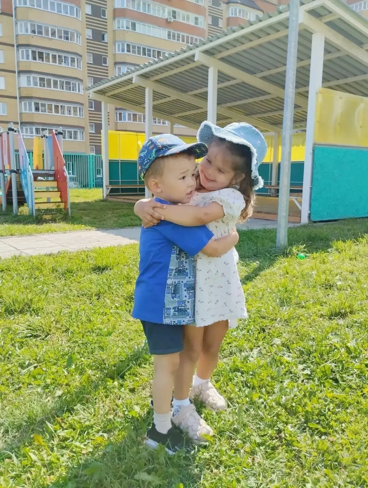 👫Друзья нужны каждому из нас. Давайте ценить и беречь настоящую дружбу! Желаем всем хорошего настро