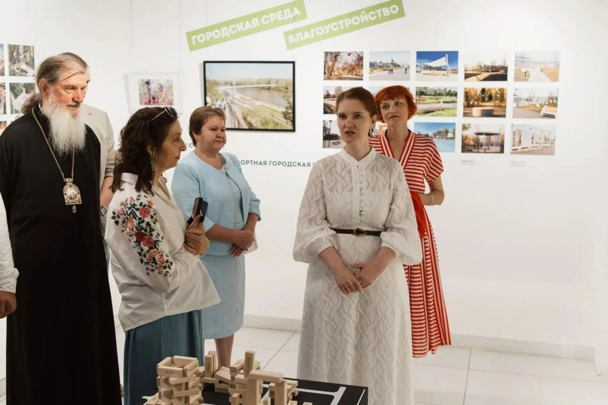 В Оренбурге открылась выставка «Меняя взгляд. Оренбуржье – 2036».