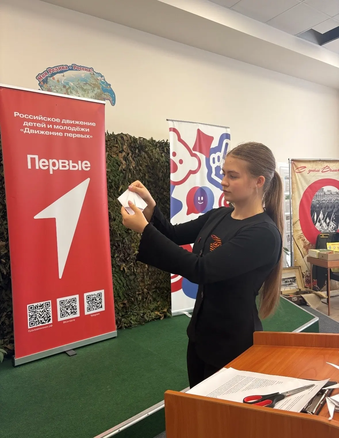 Символ тех, кто не вернулся…. 🕊️    24 апреля активистка нашей школы Смирнова Полина, в рамках проек