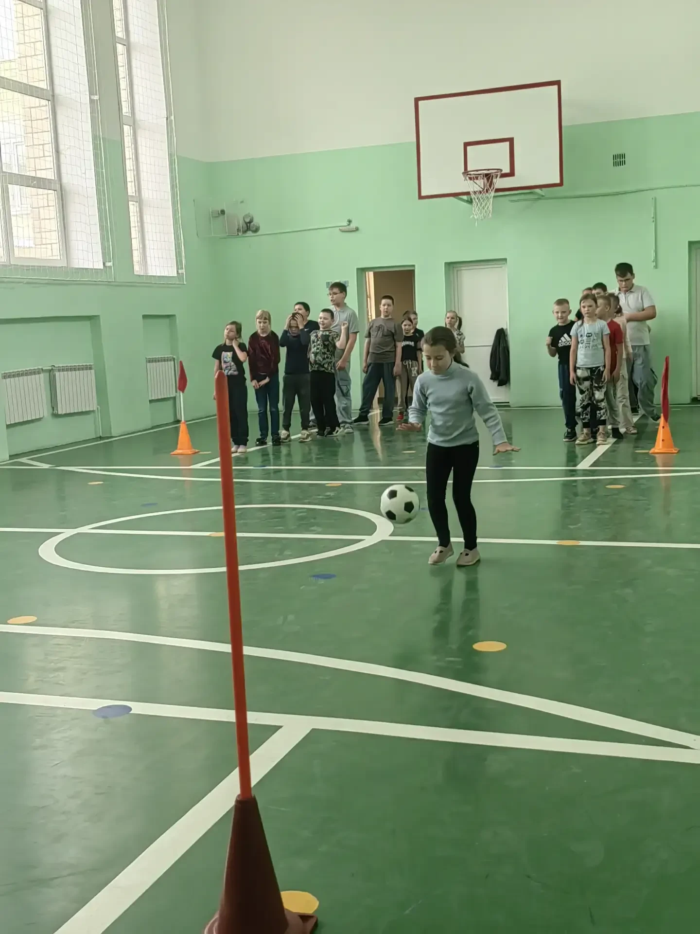 ⚽ 16 июня школьный спортивный зал заполнился звонкими голосами и оживлённым шумом – здесь стартовали