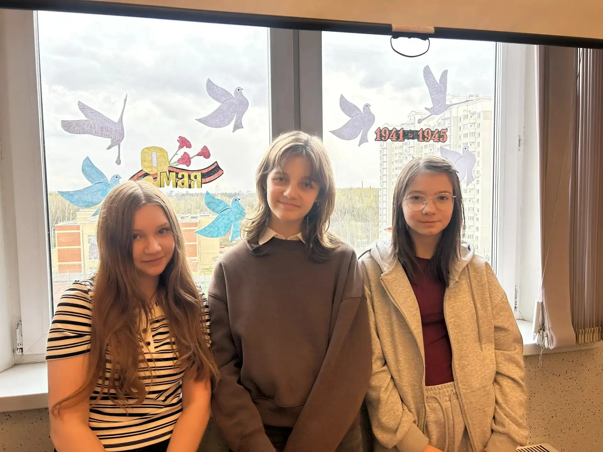 🎖️ 7И — наследники Победы! Ученики 7И класса вместе с классным руководителем Смагиной М.Э. приняли у