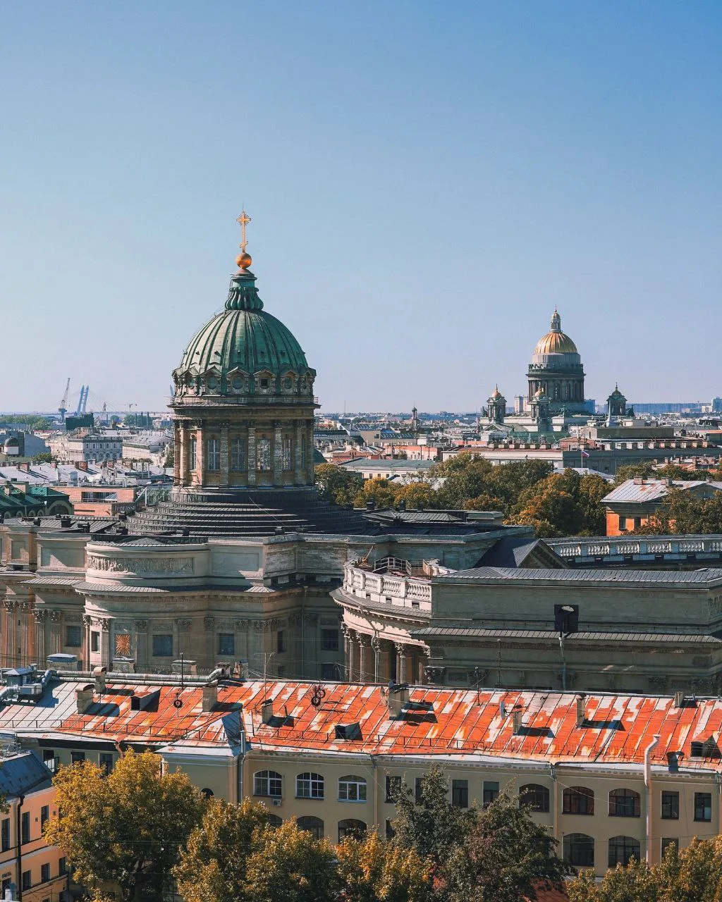 😍 Над крышами Петербурга: вид на Казанский и Исаакиевский соборы