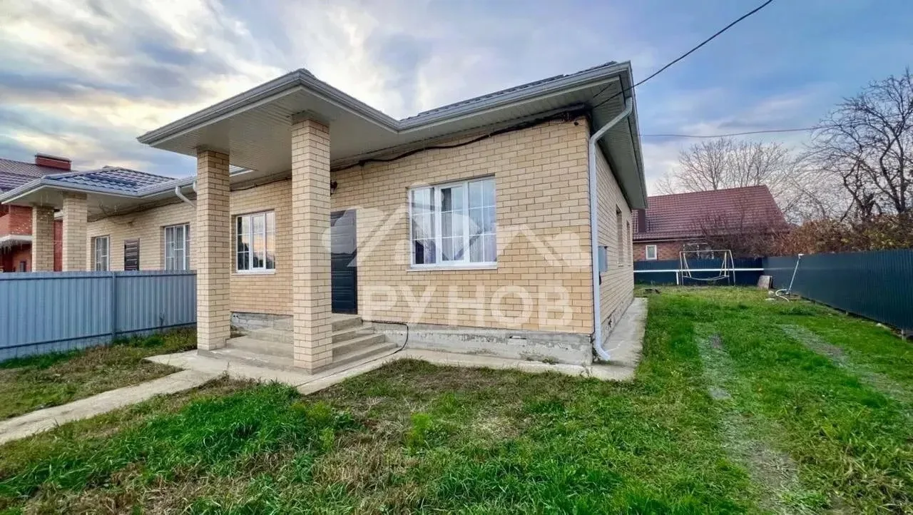 ✔️Адыгея, посёлок Новый 
🏠 Дом 95 м2 (3 спальни, кухня-гостиная, санузел) + терраса 
✅Участок 4 сот