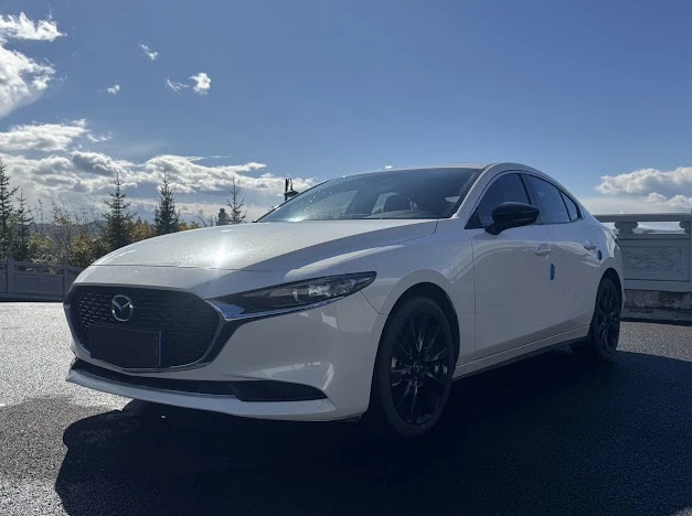 🚗 Mazda 3