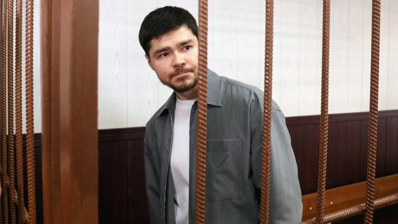 Аязу Шабутдинову сократили срок заключения по делу о мошенничестве с семи до шести лет.