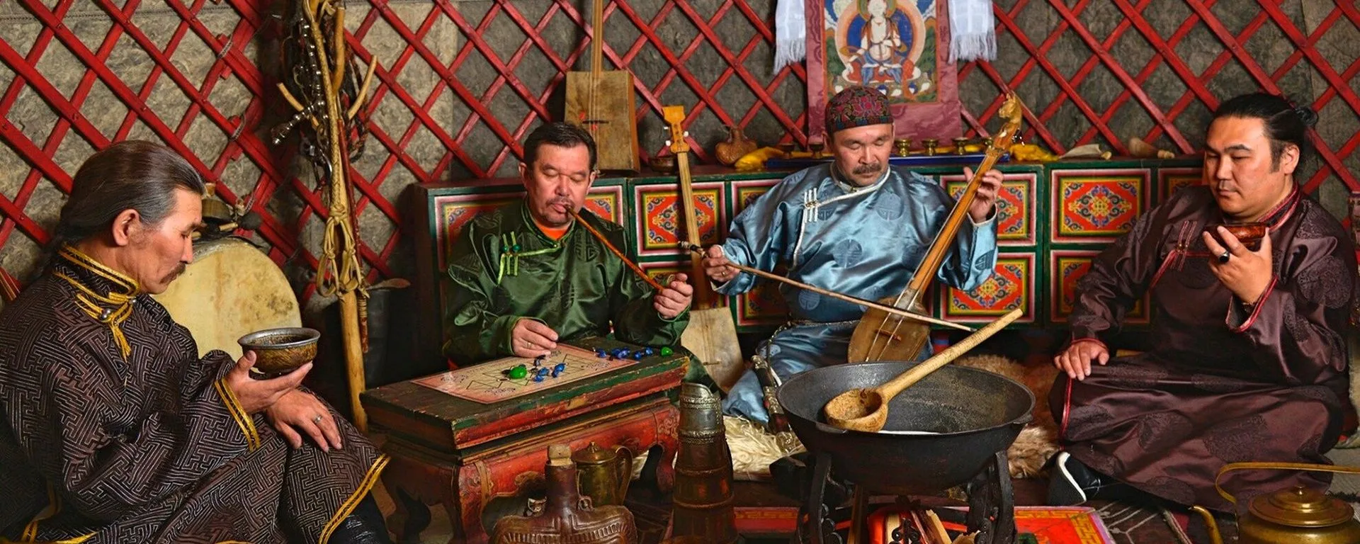«Коңгурей» — старинная песня, существующая в нескольких вариантах. Ниже… — публикация канала «Тыва ырылар»