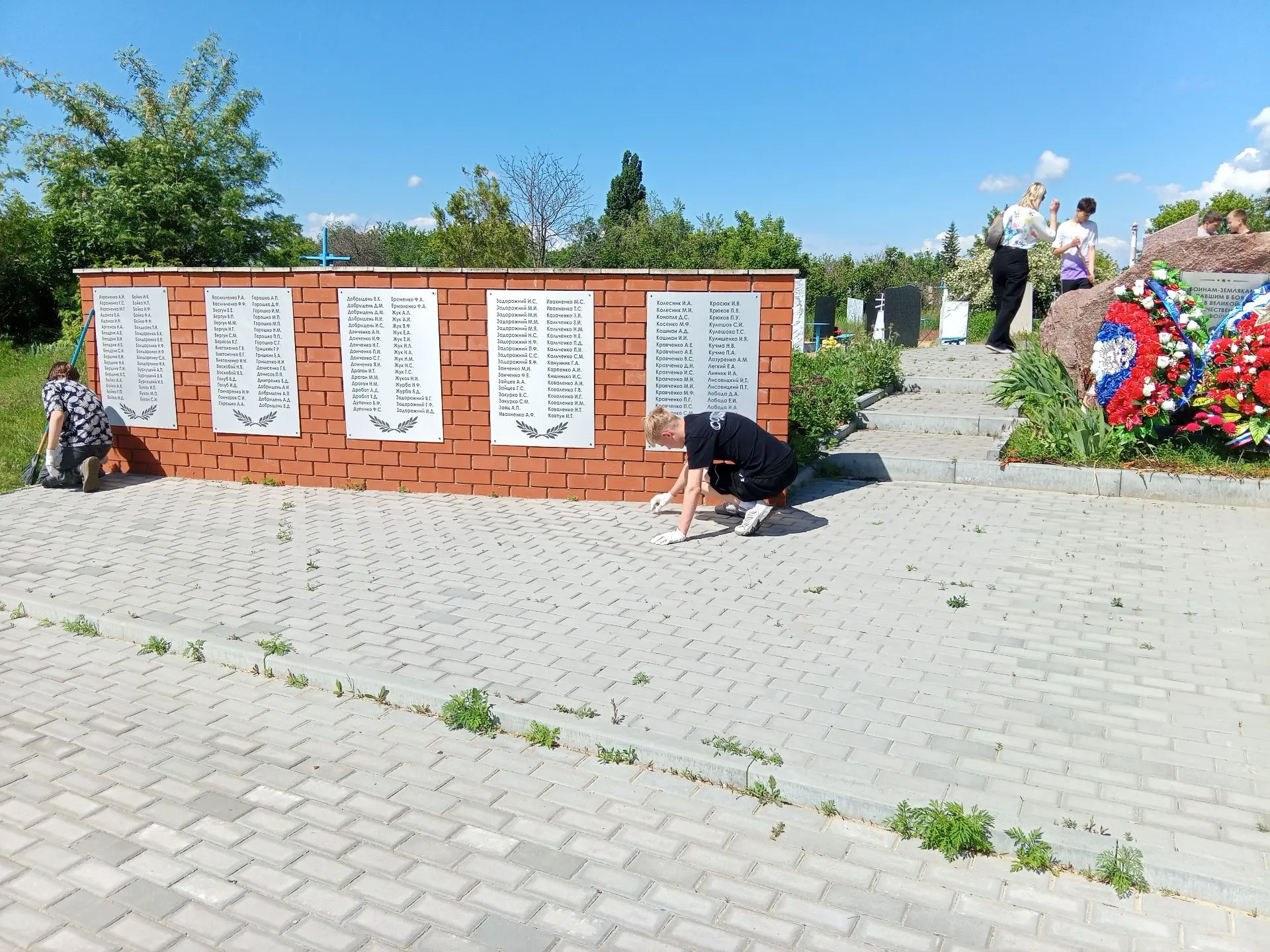 Трудовой десант ЛТО                                                                    ...