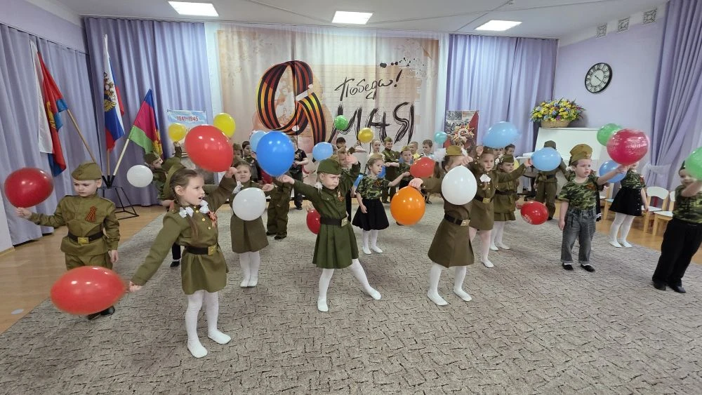🎈 Первый праздник, посвящённый Дню Победы в детском саду — это так трогательно и важно!🎈