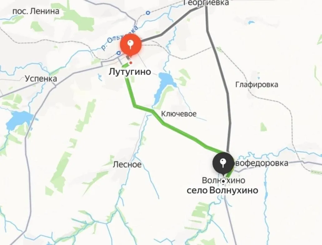 👷 На дороге Лутугино – Волнухино начали обновлять асфальт

Дорожники снимают старый изношенный слой