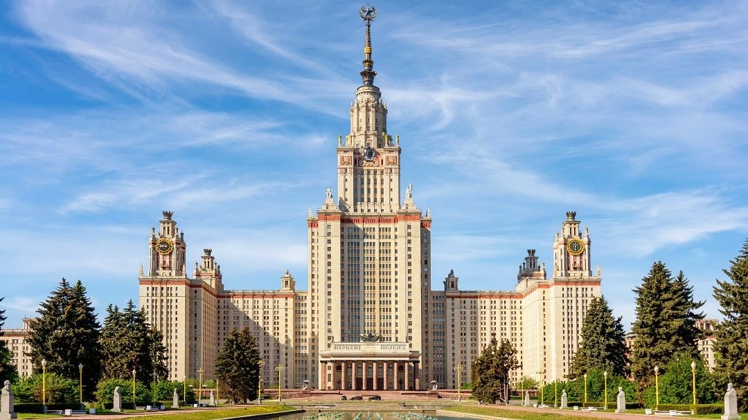 Супругам погибших бойцов СВО дали право бесплатно поступить в вуз.