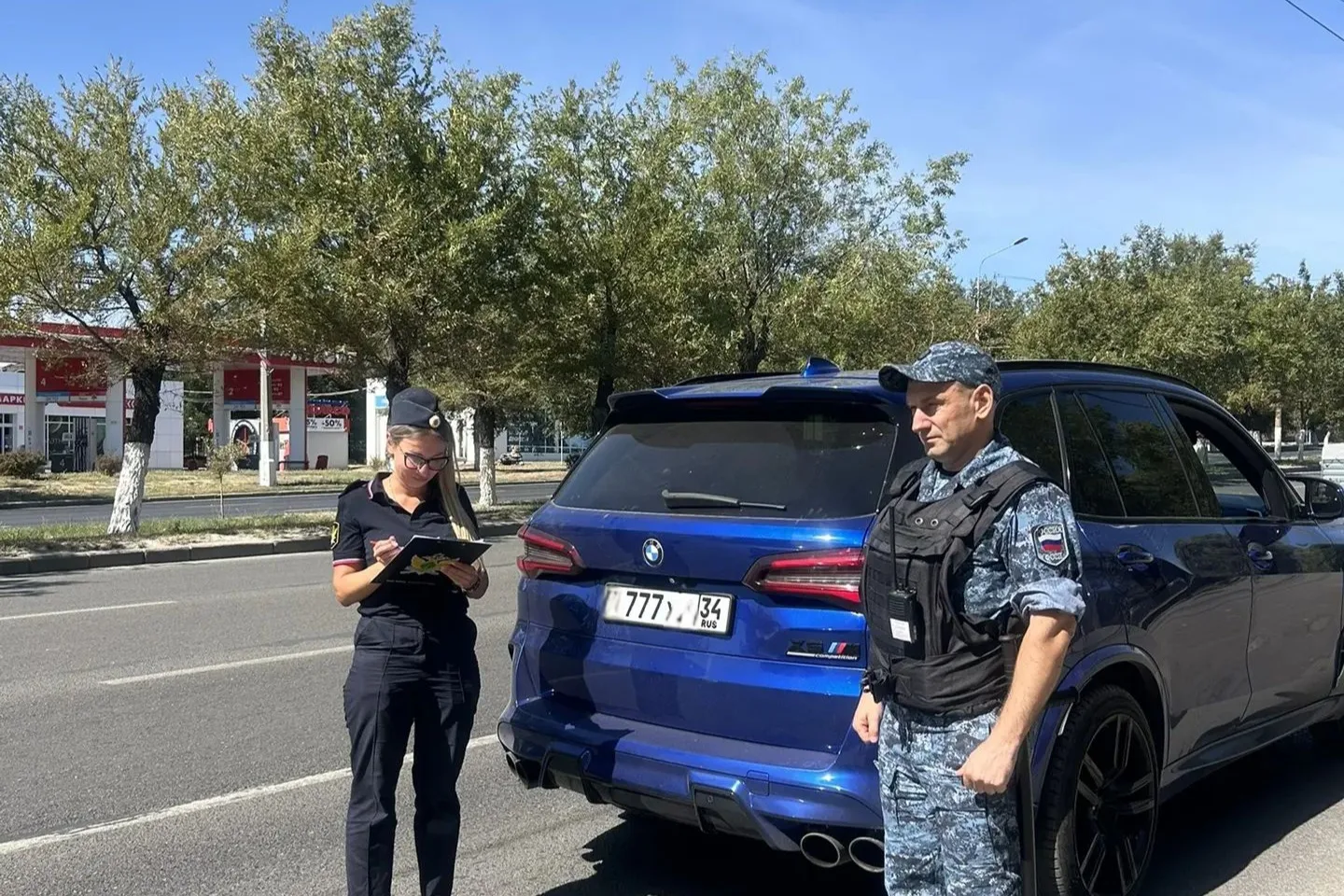 Долг свыше двух млн рублей лишил волгоградскую организацию BMW X5