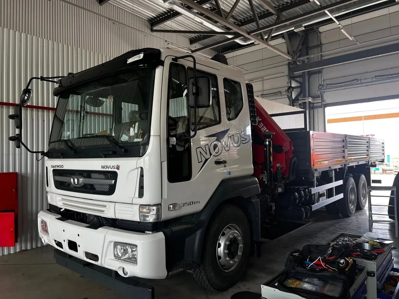 DAEWOO Novus c КМУ SunHunk K-328-6 был поставлен в Государственное бюджетное учреждение...