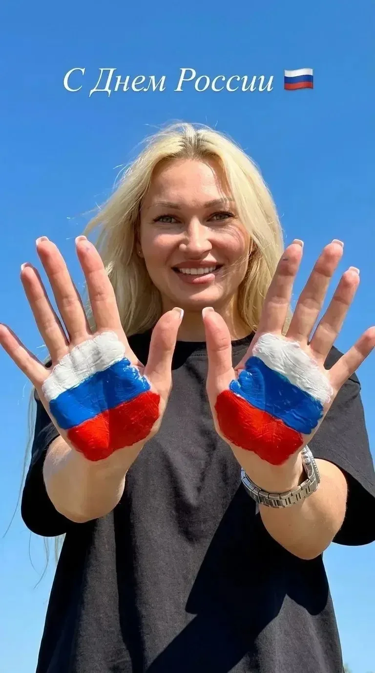 🇷🇺Воспитанники группы «Муравьишки» ДО «Пчелка» с воспитателем Еленой Николаевной Селиверстовой в п