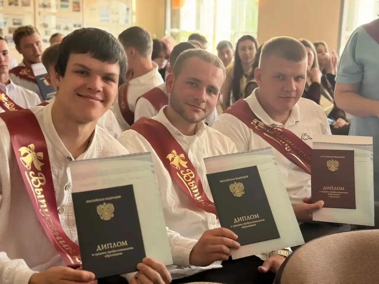 Выпускной 2026 в Суздальском индустриально - гуманитарном колледже.

Выпускной - это радостный, трог