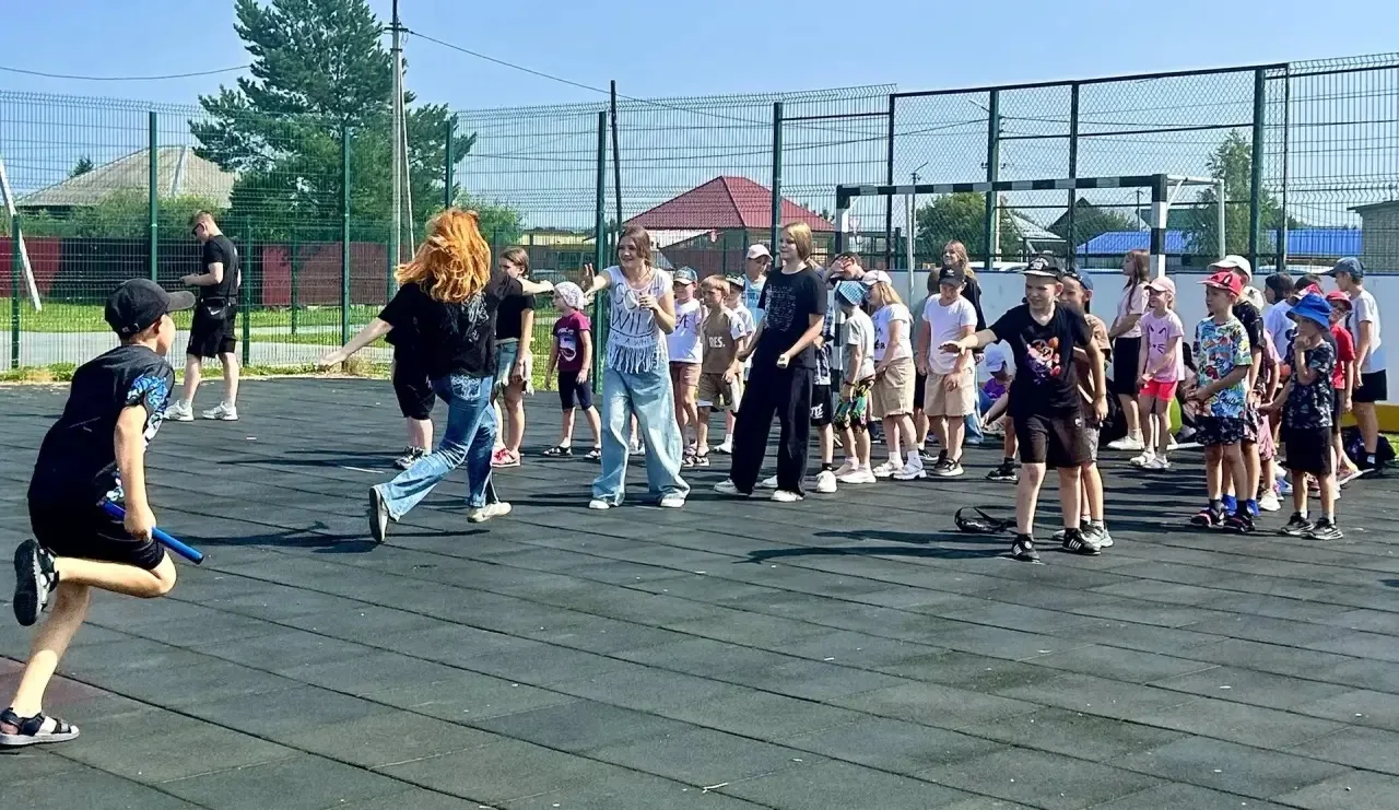 НОВОСТИ МАОУ «АРОМАШЕВСКАЯ СОШ ИМ.В.Д.КАРМАЦКОГО»
 
📅 Первый день в лагере дневного пребывания «Сод