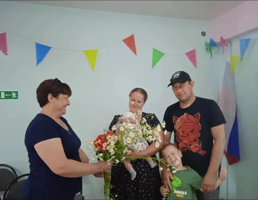 Коллектив Покрово-Марфинского СДК провёл познавательную программу "Ромашек белый хоровод".