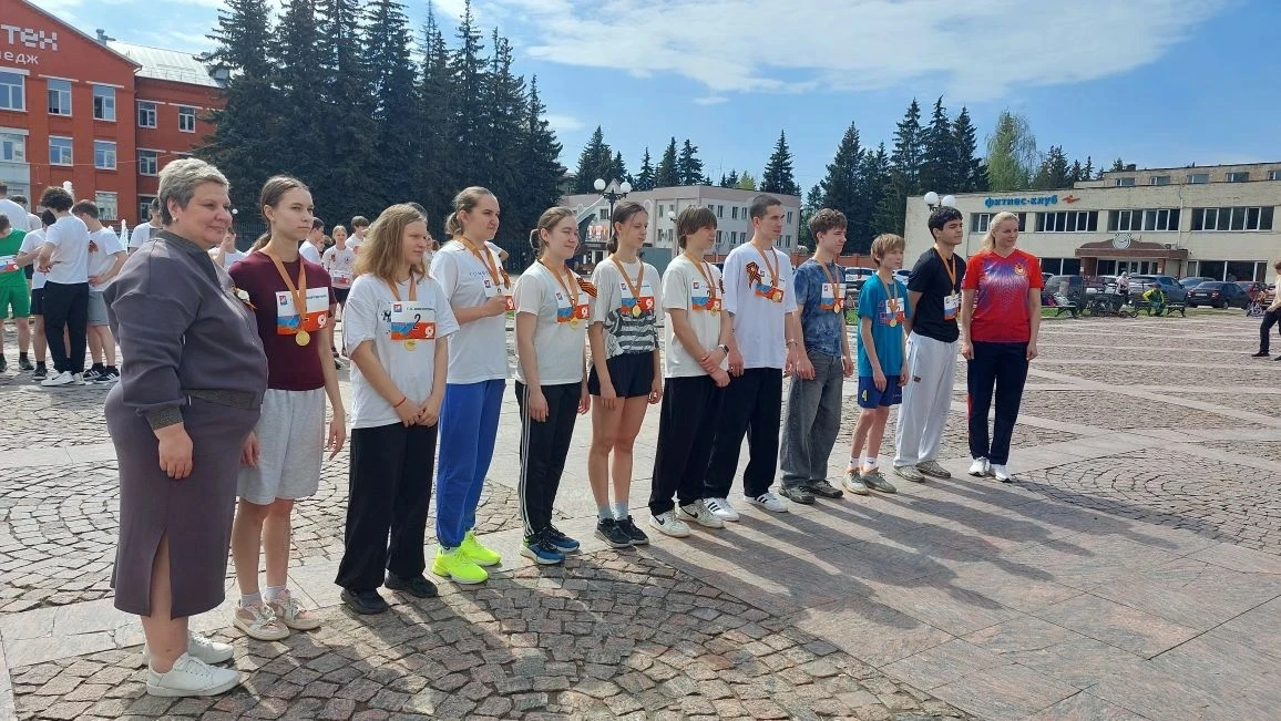 🇷🇺 9 М класс — в строю наследников Победы! 🔥  Наши Горячков Георгий, Беляцкий Константин, Булавина В