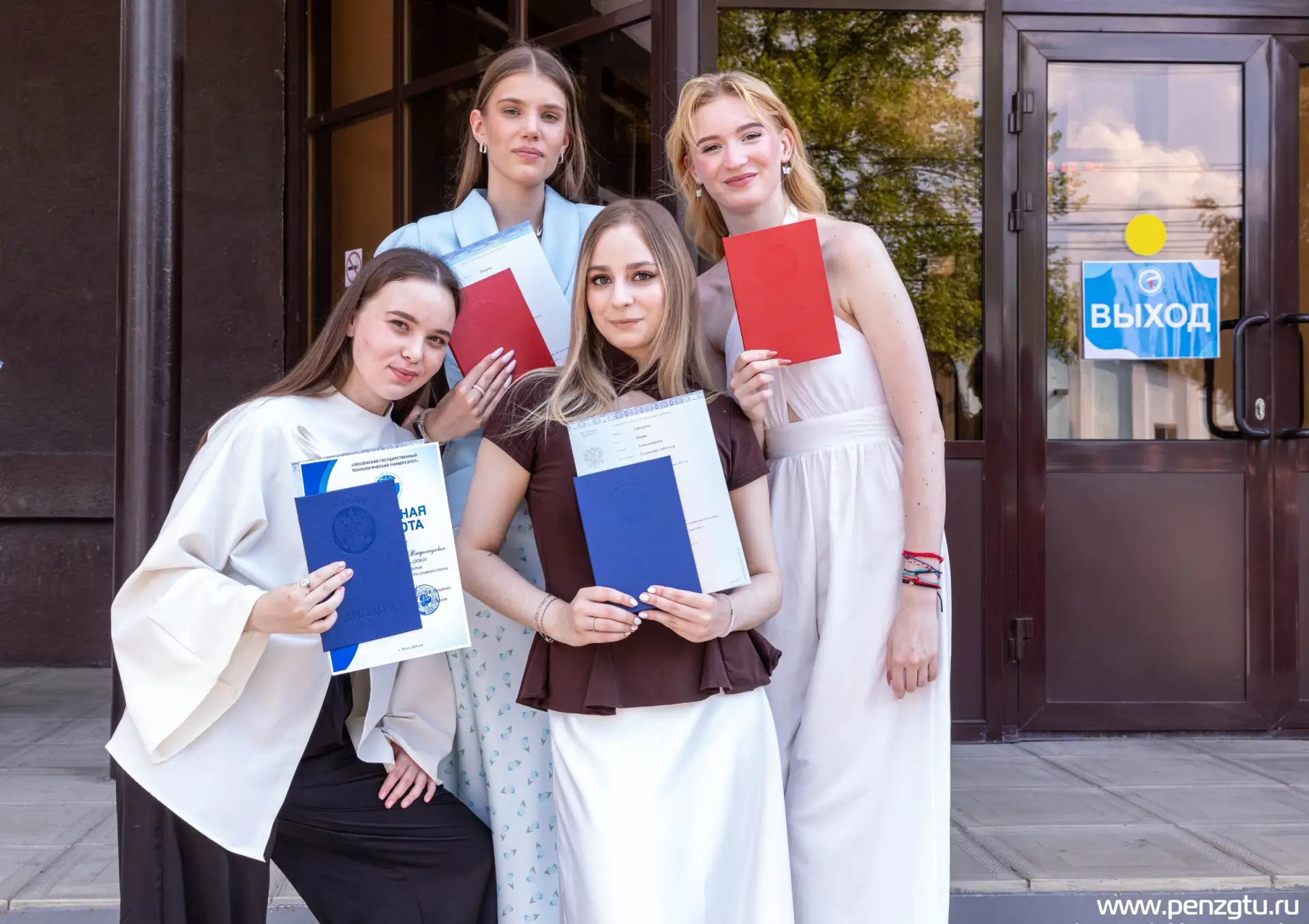 🧡Семейная статистика: 502 выпускника получили документы о высшем образовании!
