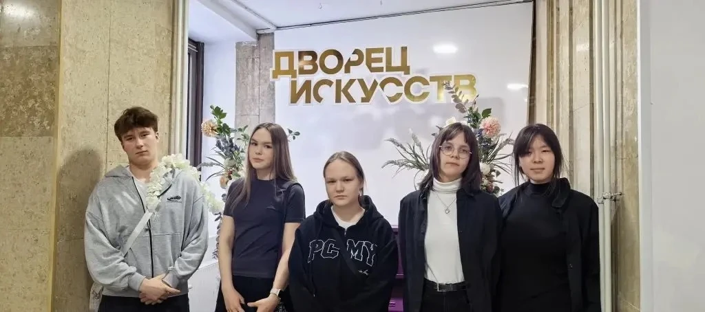 🦉 Привет, друзья! Ваш школьный совёнок спешит поделиться впечатлениями — наши десятиклассники побыва