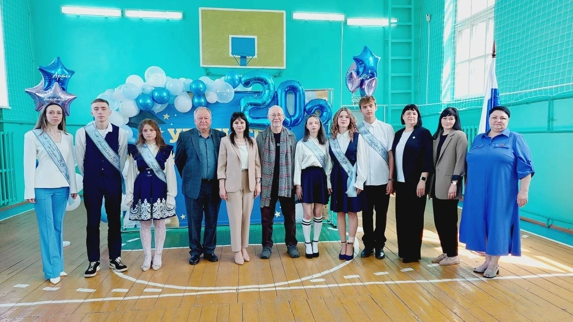 На крыльях мечты: наш последний звонок прозвучал! ❤️✨