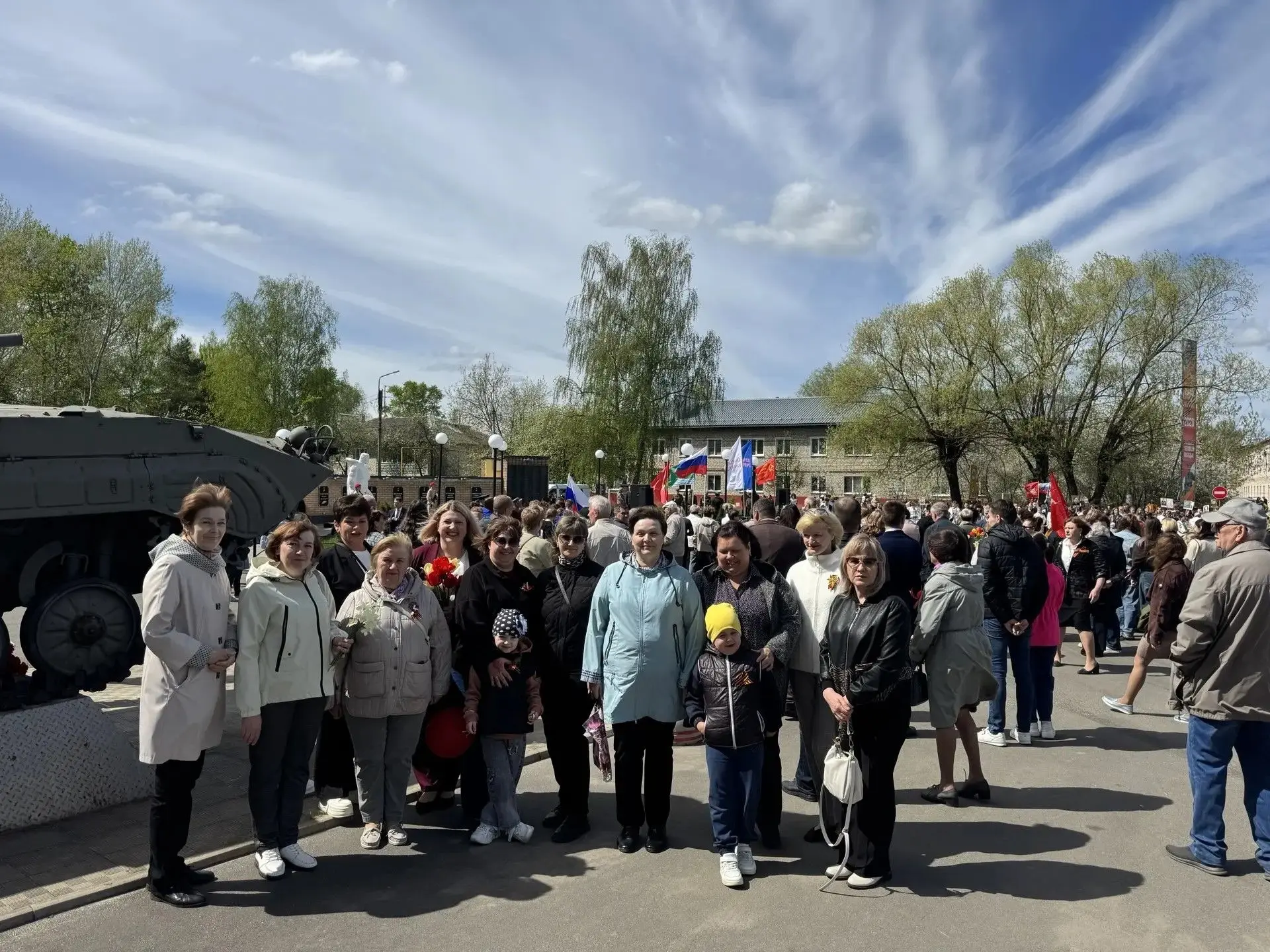 9 мая специалисты Селивановского отдела социальной защиты населения приняли участие в т...
