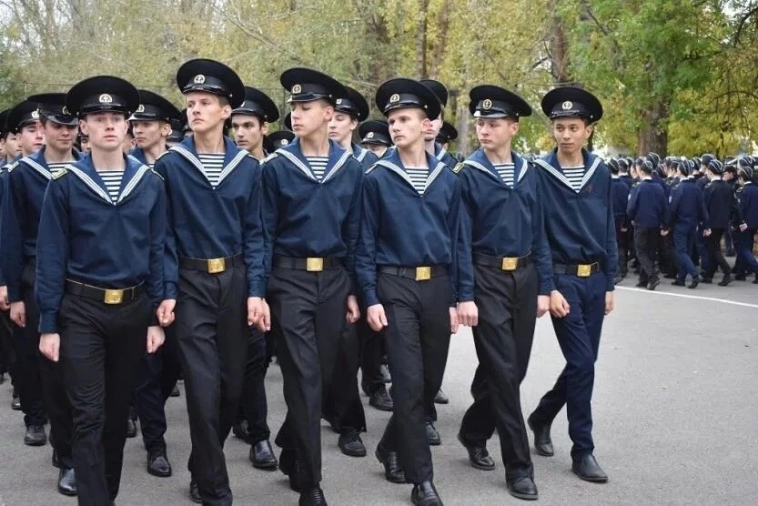 ПОЗДРАВЛЕНИЕ ДИРЕКТОРА ФИЛИАЛА С ДНЁМ ЗАЩИТНИКА ОТЕЧЕСТВА   23 февраля — поистине всенародный праздн