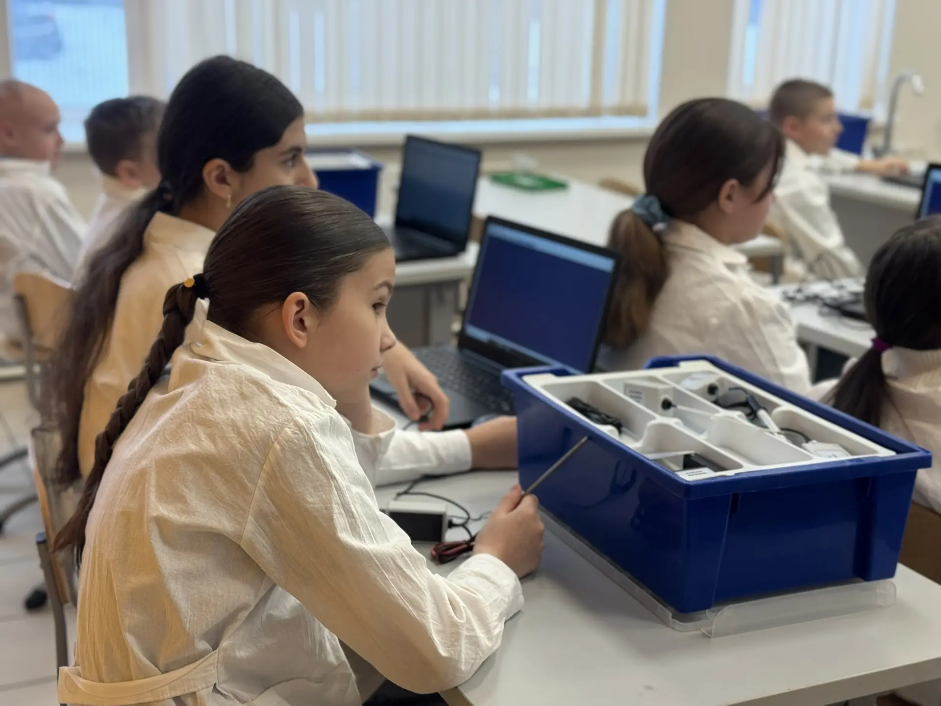 🔬 ЦИФРОВЫЕ ТЕХНОЛОГИИ В «ШКОЛЕ ЭКСПЕРИМЕНТОВ»  🌡 На этой неделе наши юные исследователи сделали шаг 