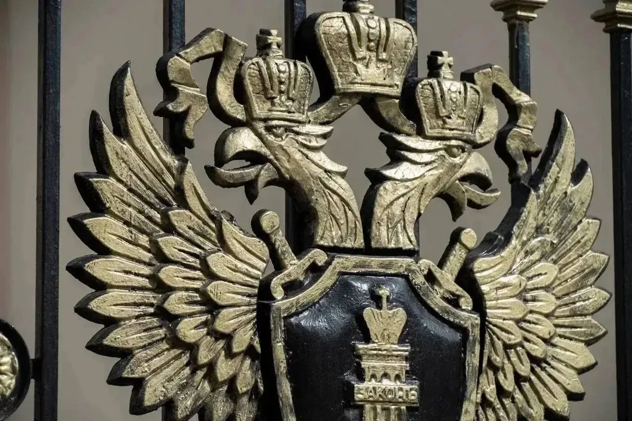 💰 В Приморье сотрудница колледжа обманом выманила у глухих студентов полмиллиона рублей