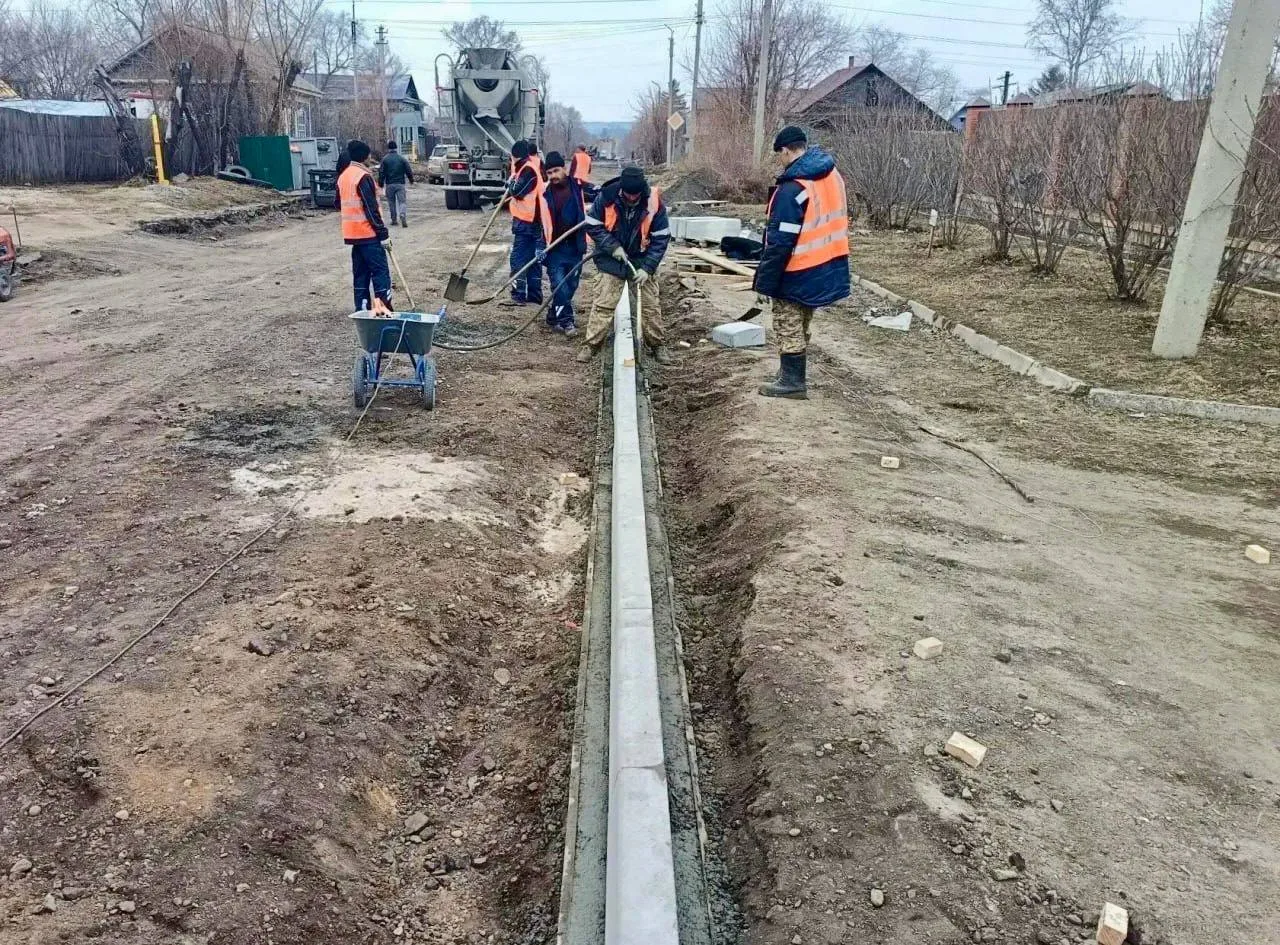 Дорожный сезон 2026: в Свободном начался масштабный ремонт улиц  В Свободном официально стартовали р