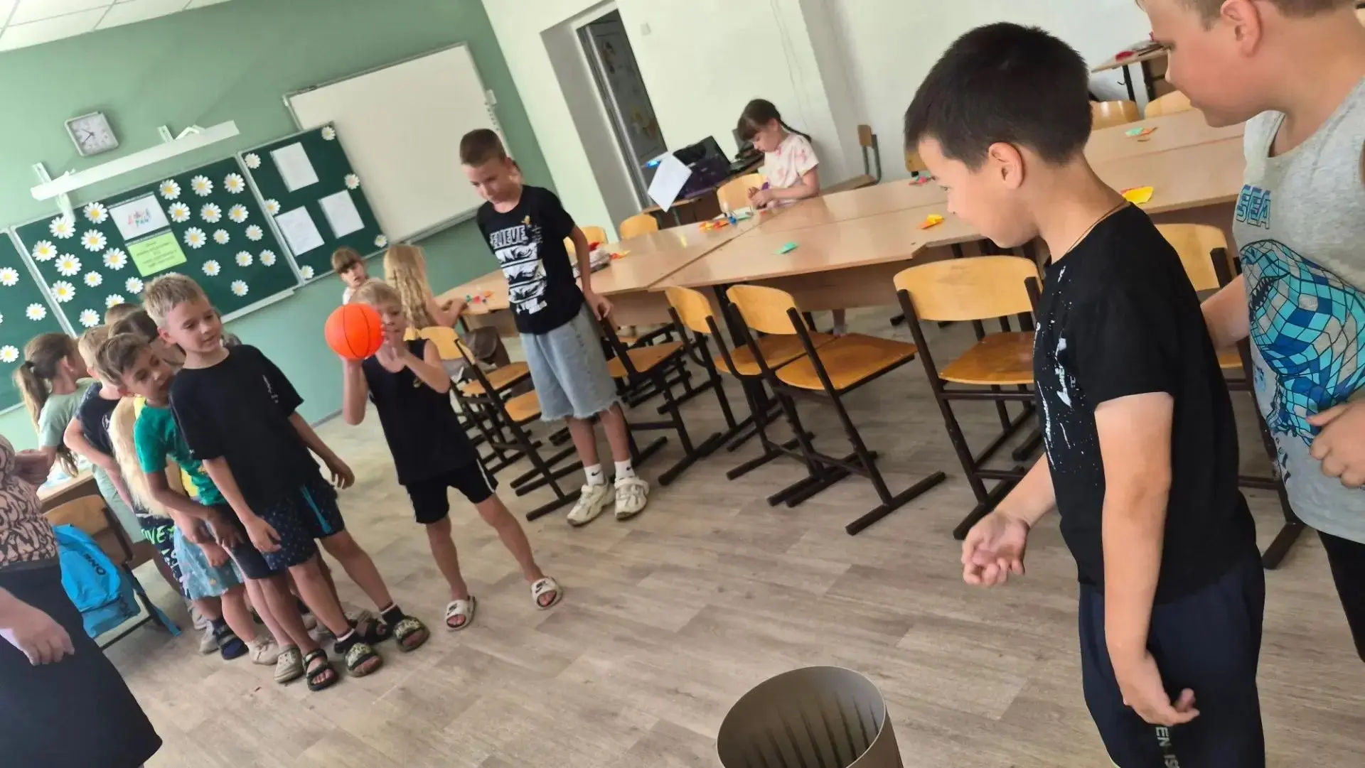 Сегодня наш день в лагере дневного прибывания "Казачата" прошел под лозунгом "Книга - Друг человека!