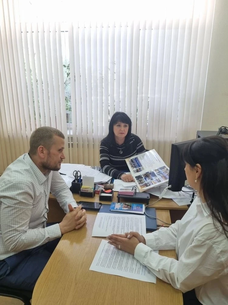 В преддверии Дня защиты детей Хижняк Екатерина Константиновна руководитель организации ...