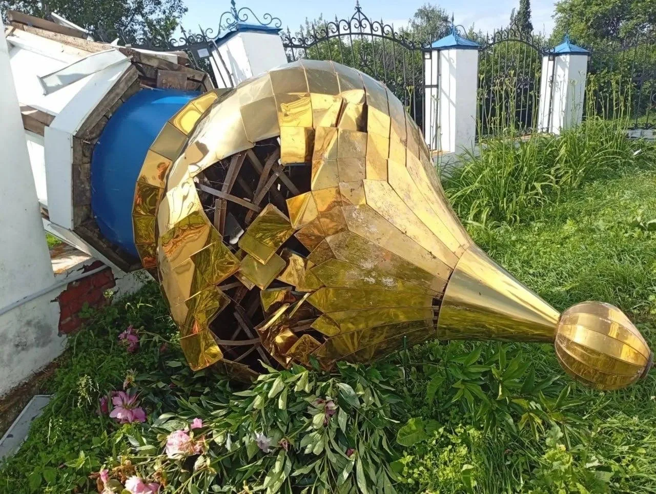 Ураган разрушил храм в Челябинской области.