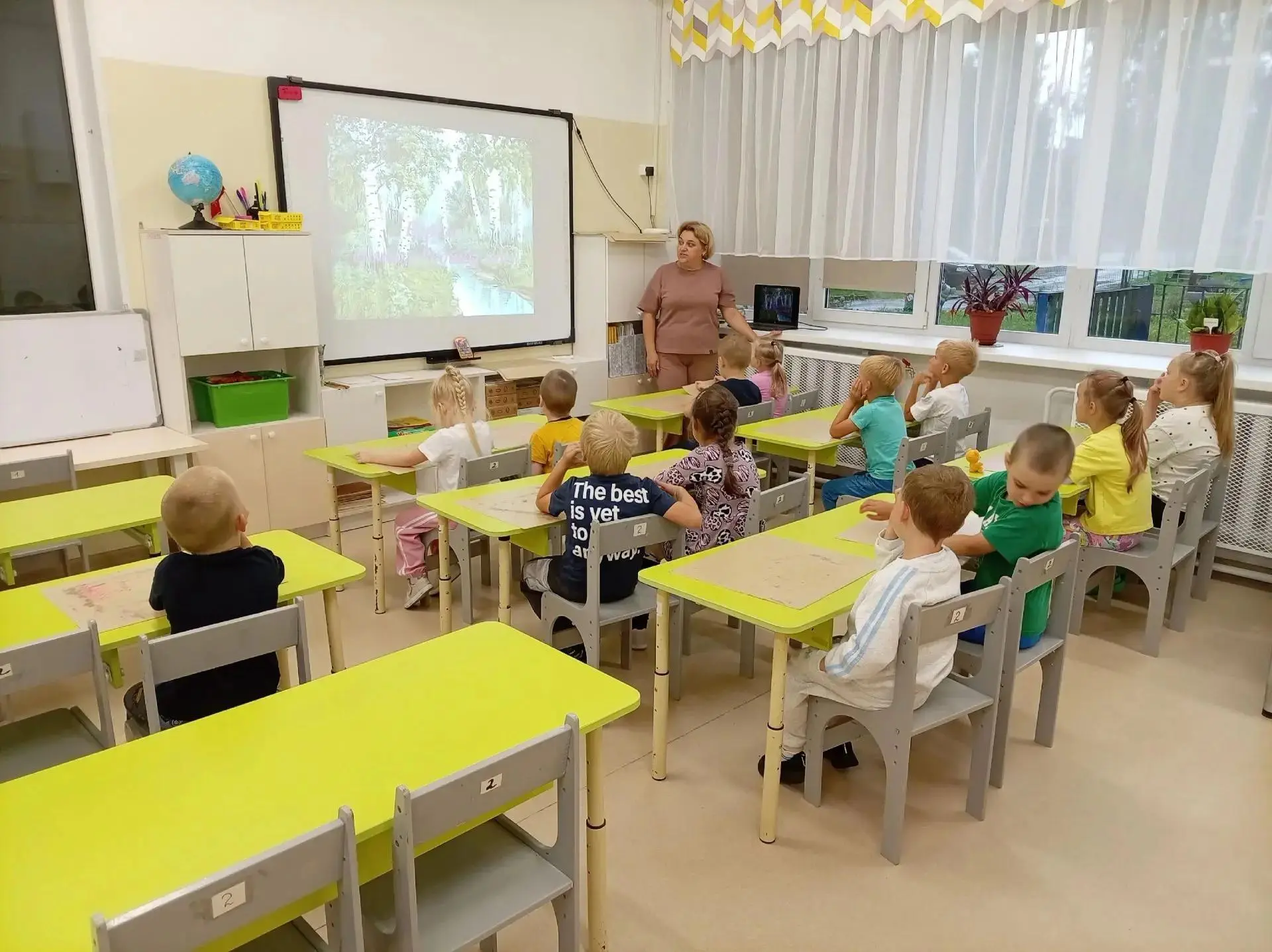 🌳 День берёзы - и целый лес в группе нашего детского сада! 🌳