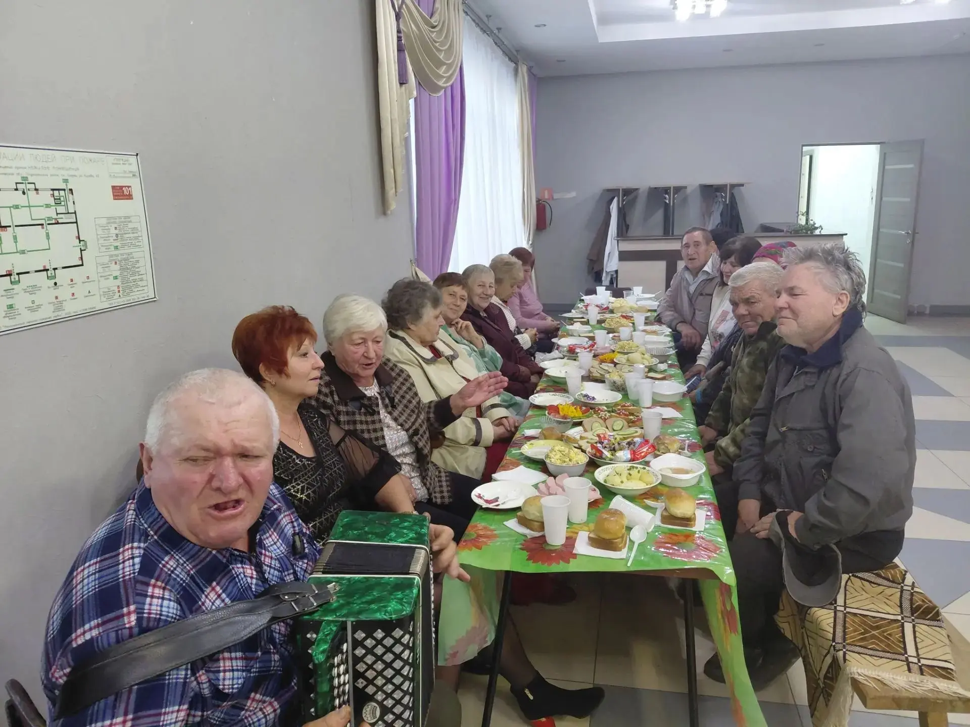 https://biblioteka-city.ru/item/2544527 В Международный день пожилых людей в сельском д...