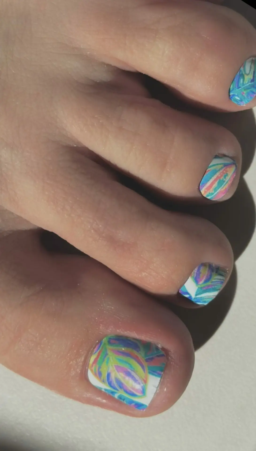 💅 Плёночный педикюр: ультратонко и ярко!