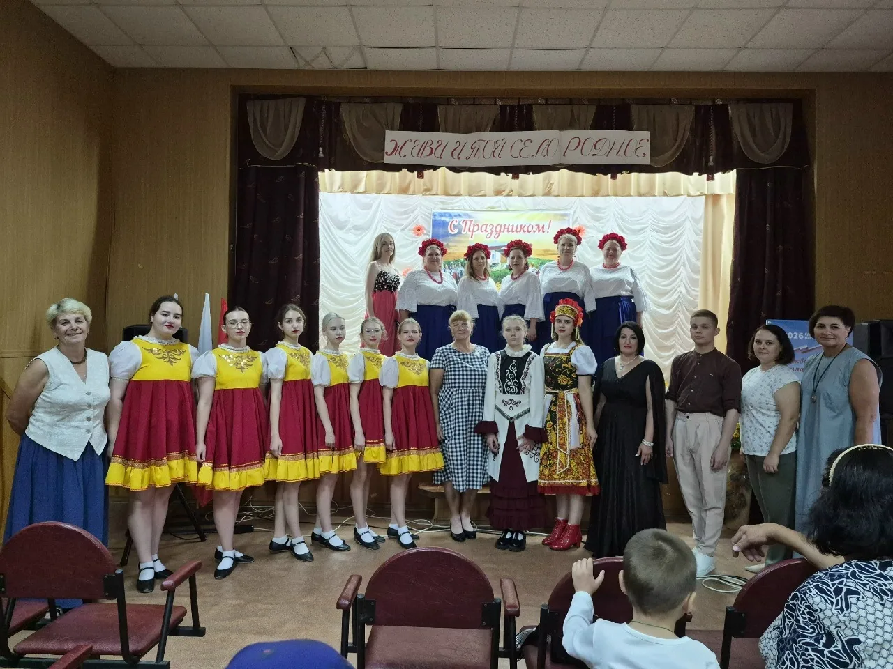 «Большие Белгородские гастроли» продолжаются!

За минувшую неделю творческие коллективы из разных уг
